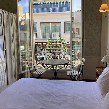 Bed And Breakfast Paris Quartier Champs-Elysees Bagian luar foto