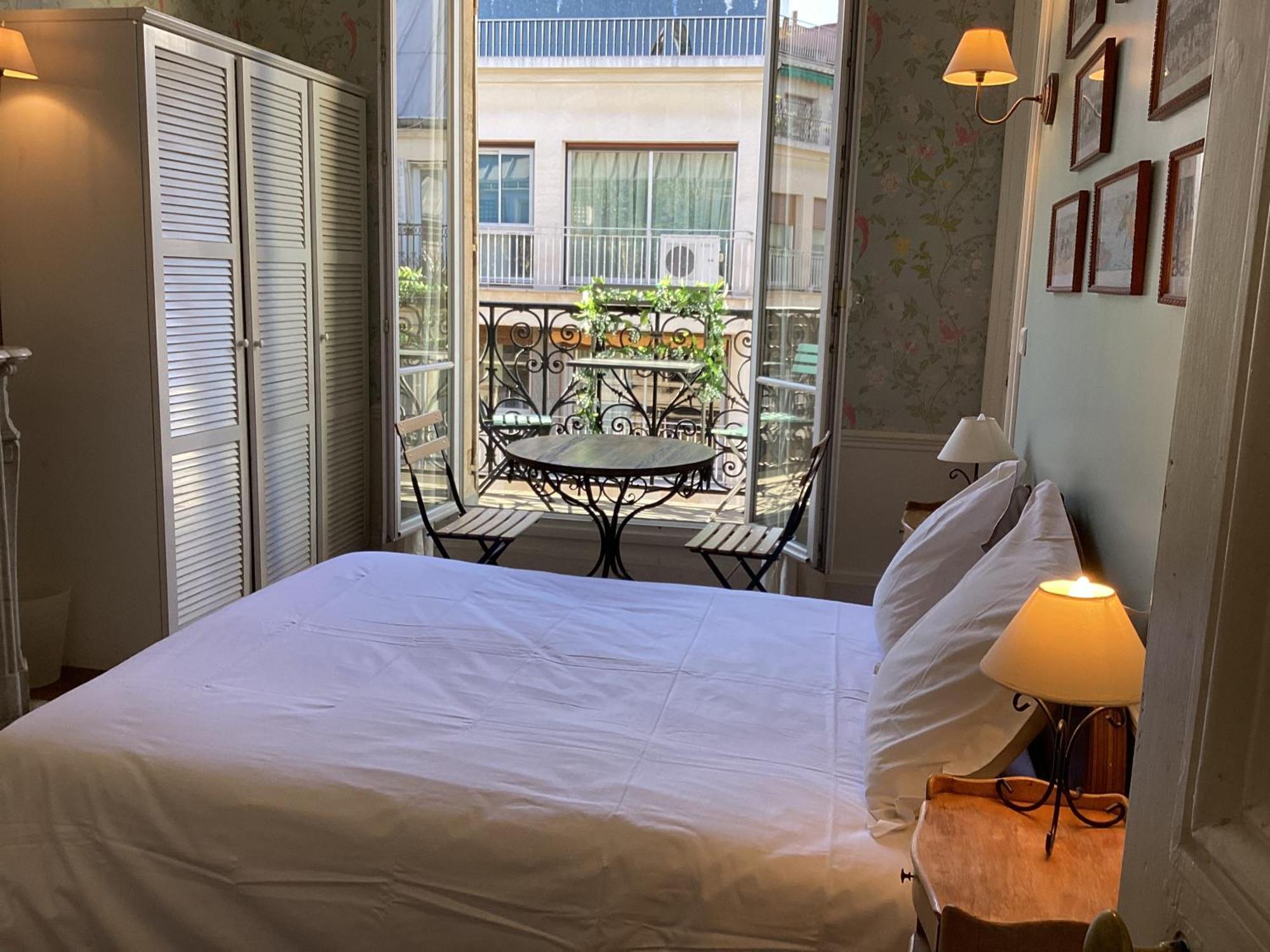 Bed And Breakfast Paris Quartier Champs-Elysees Bagian luar foto