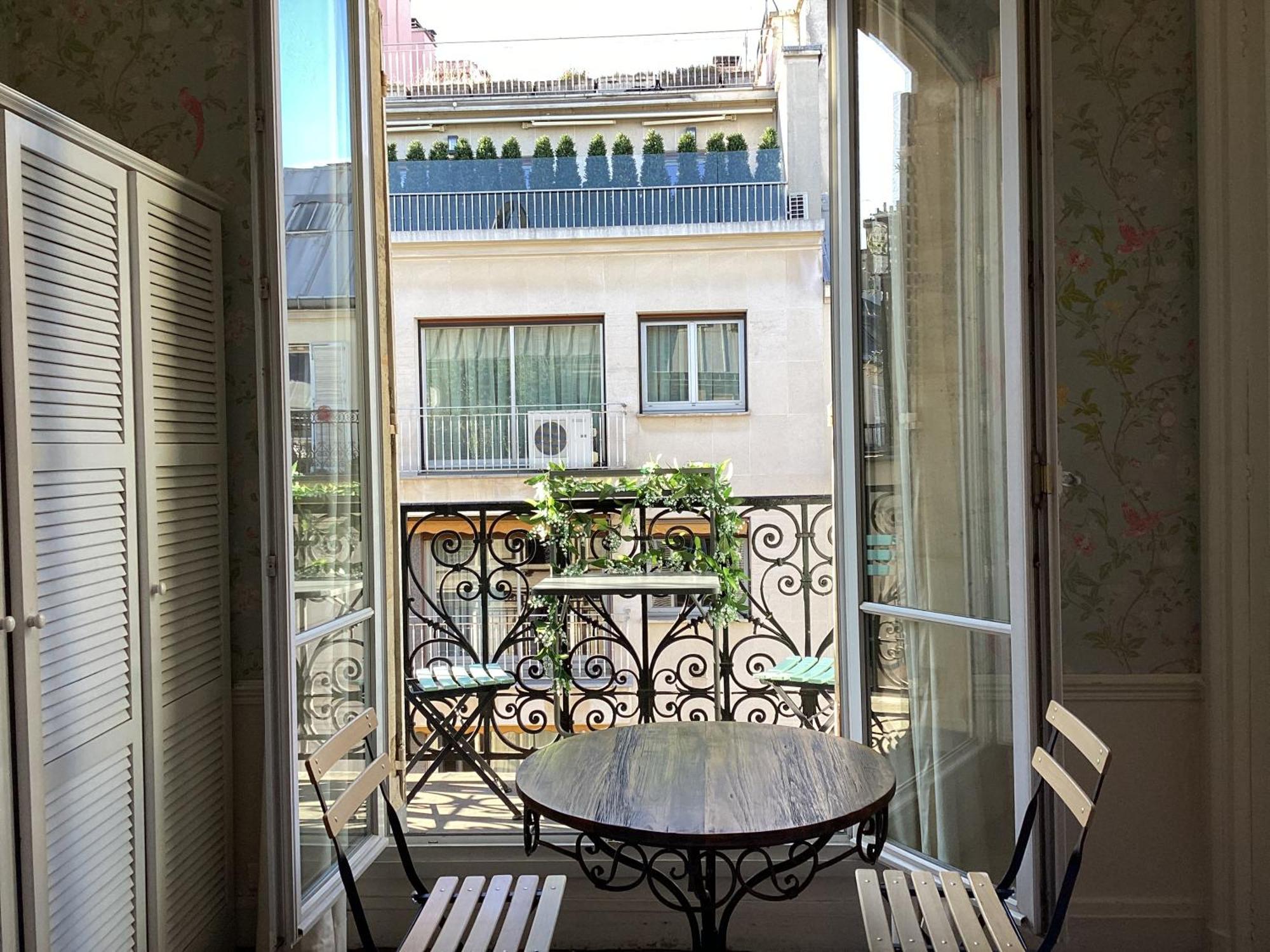 Bed And Breakfast Paris Quartier Champs-Elysees Bagian luar foto