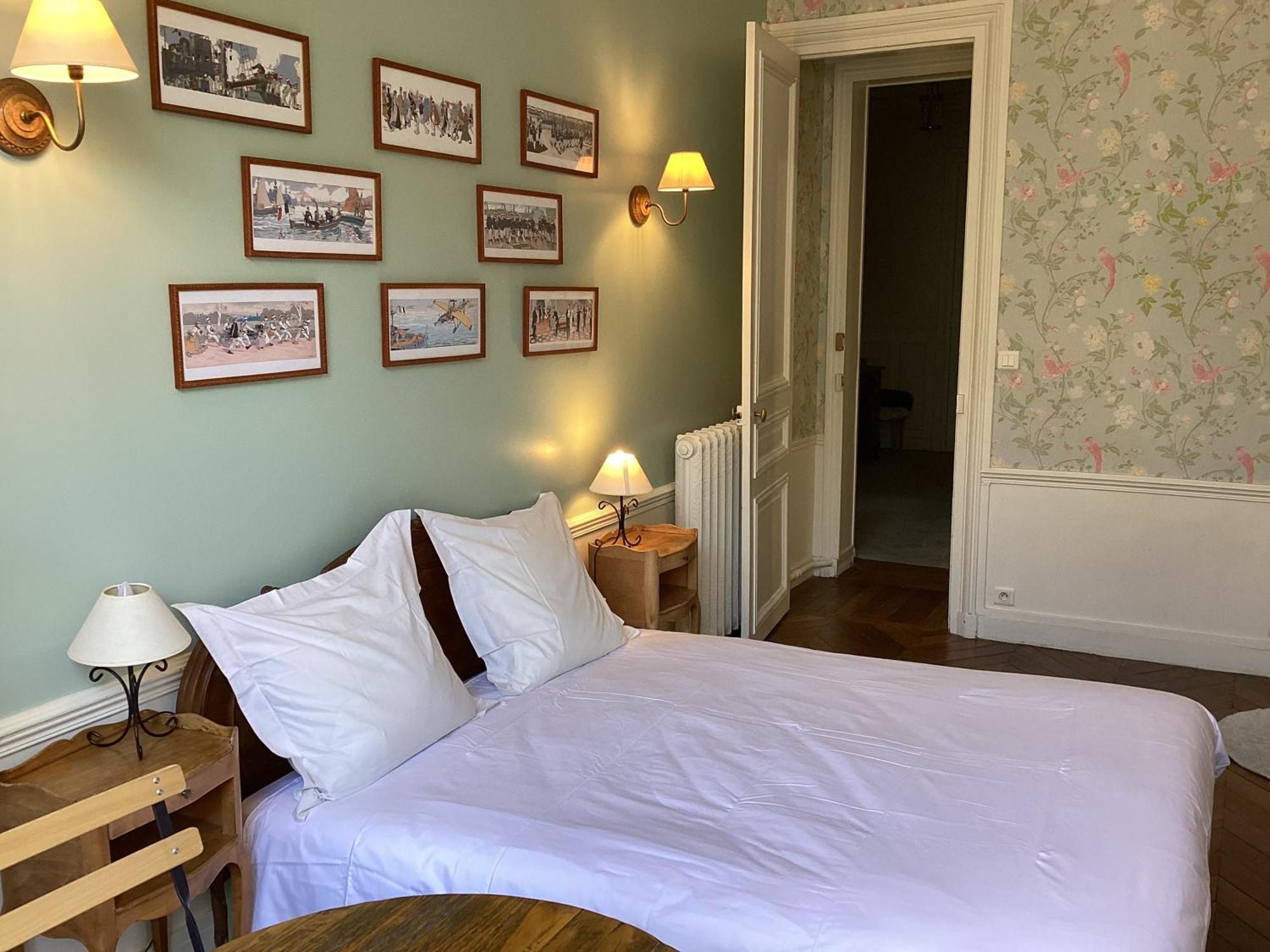 Bed And Breakfast Paris Quartier Champs-Elysees Bagian luar foto