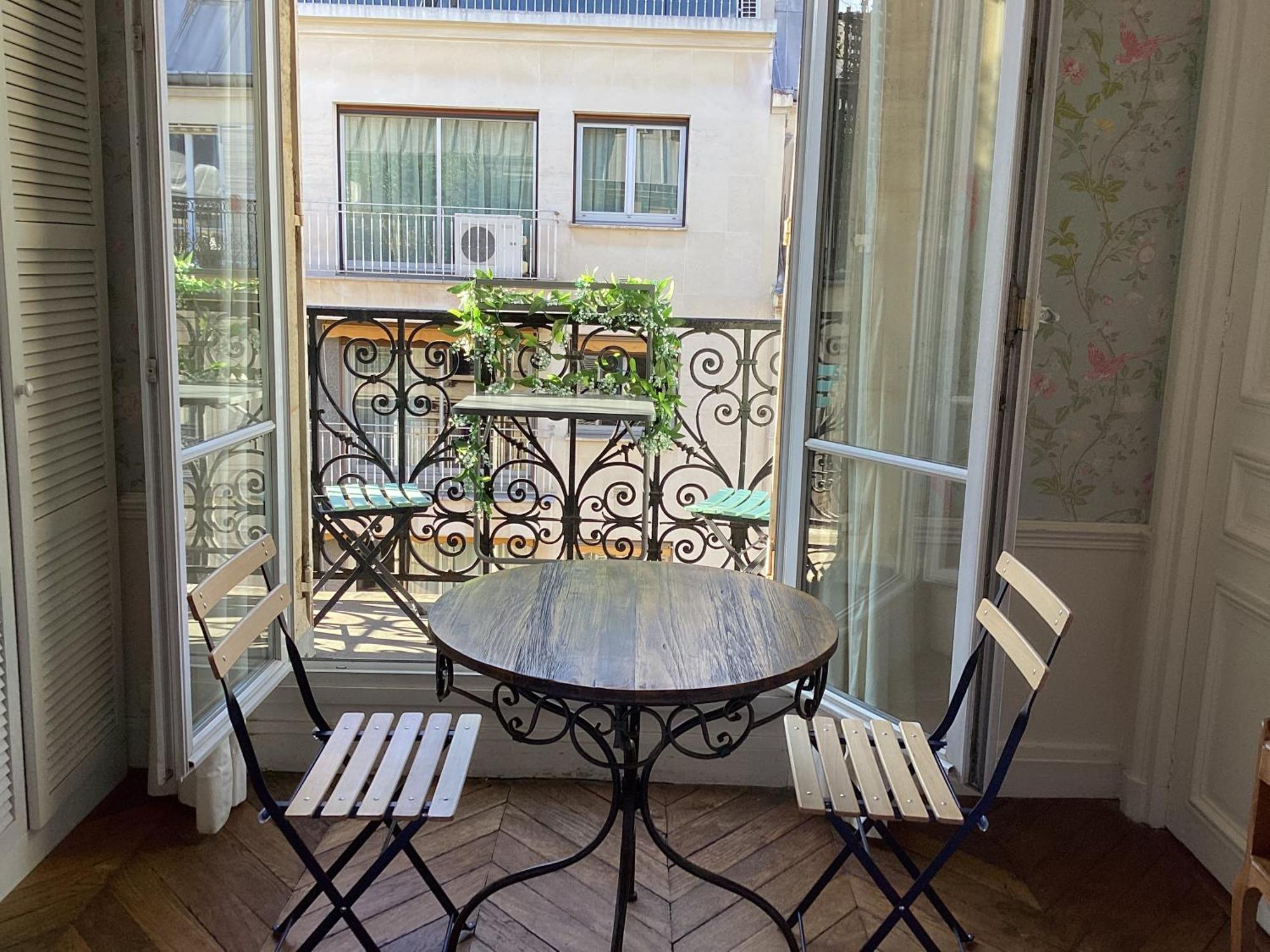 Bed And Breakfast Paris Quartier Champs-Elysees Bagian luar foto