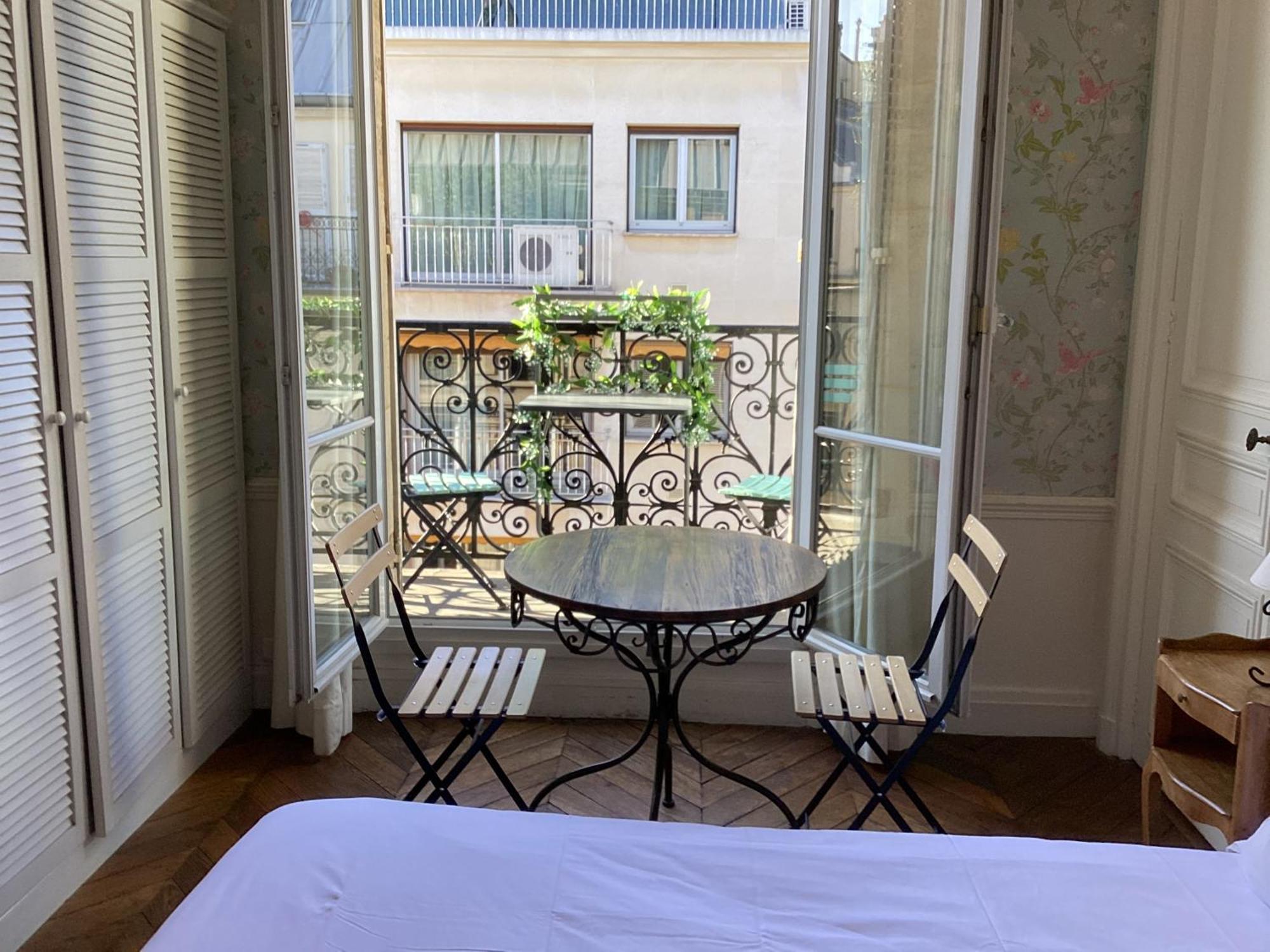 Bed And Breakfast Paris Quartier Champs-Elysees Bagian luar foto