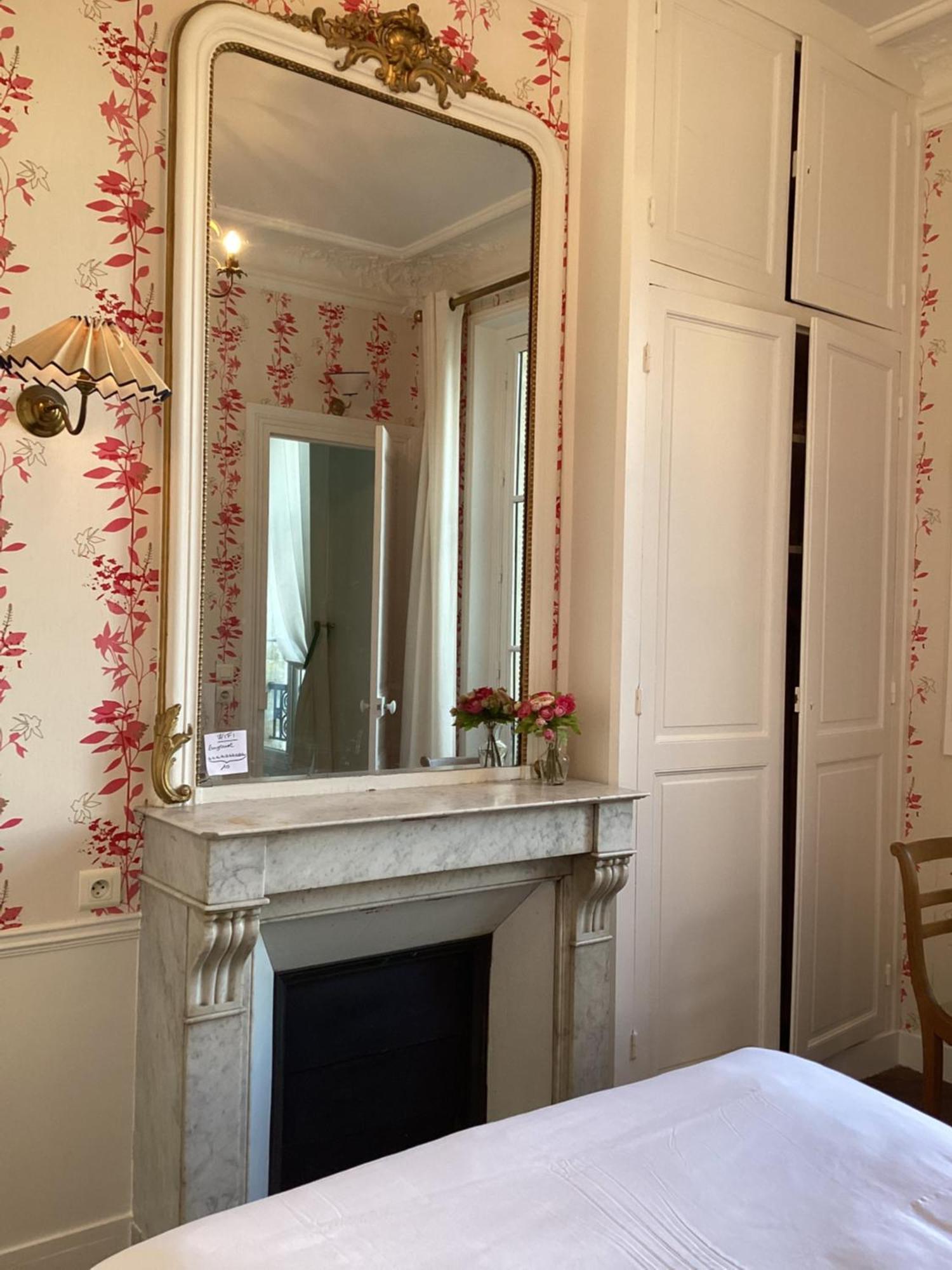 Bed And Breakfast Paris Quartier Champs-Elysees Bagian luar foto