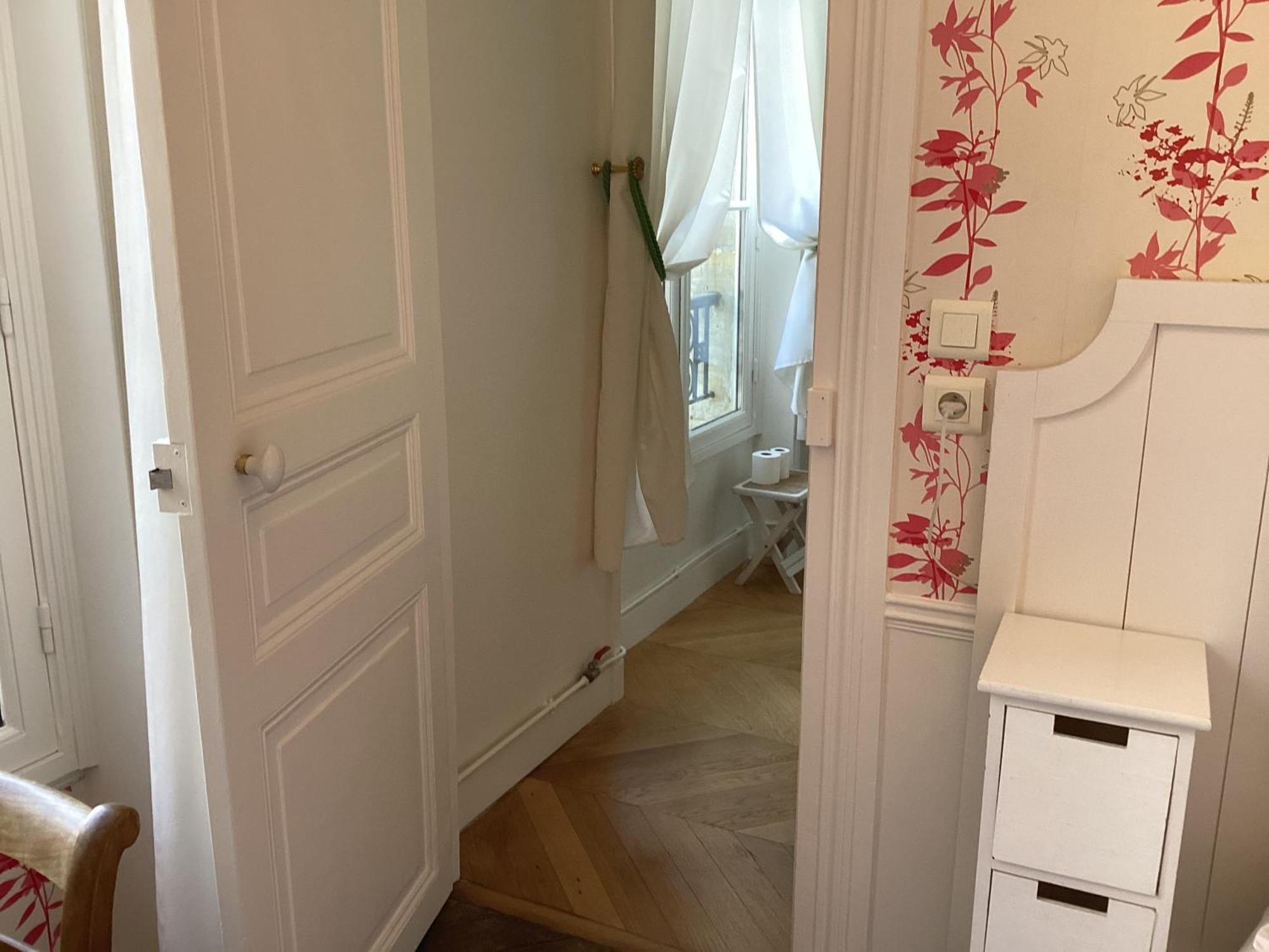 Bed And Breakfast Paris Quartier Champs-Elysees Bagian luar foto