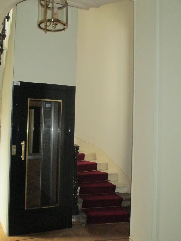 Bed And Breakfast Paris Quartier Champs-Elysees Bagian luar foto